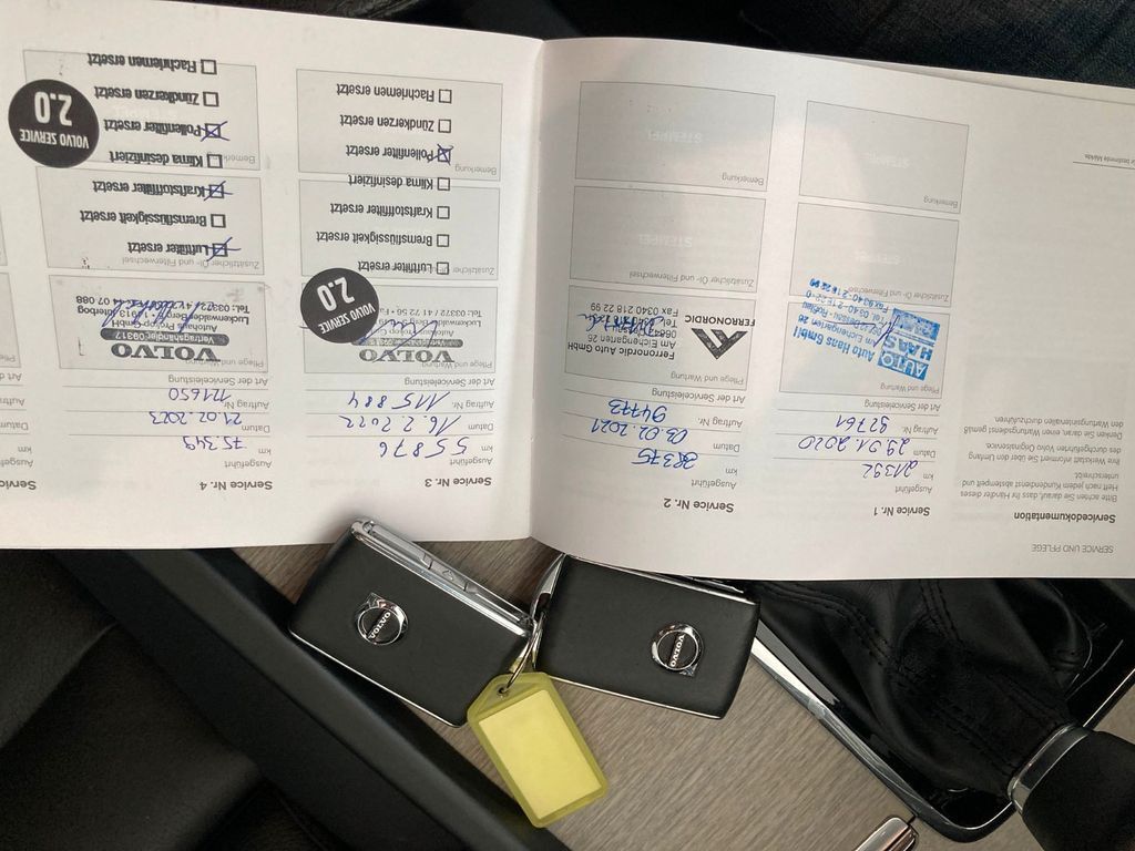 Car Volvo XC60 D4 Inscription AWD: picture 12