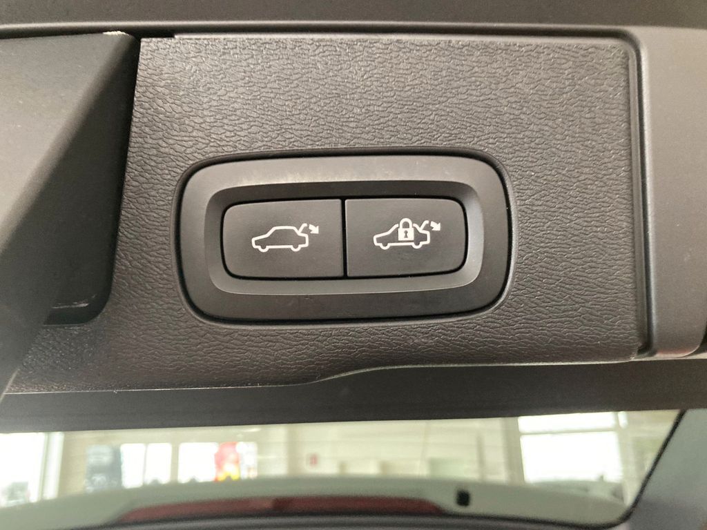 Car Volvo XC60 D4 Inscription AWD: picture 7