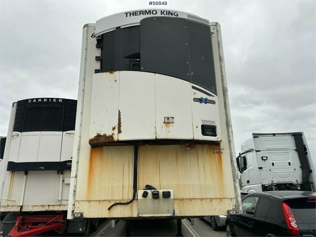 Refrigerator semi-trailer Ekeri L-3 Refrigerated trailer with opening side: picture 3