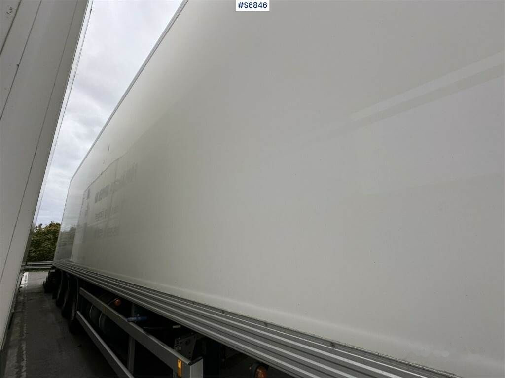 Refrigerator semi-trailer Ekeri L-3 Refrigerated trailer with opening side: picture 8