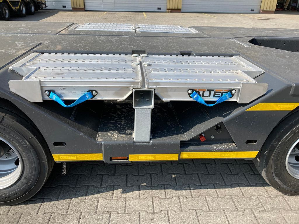 New Low loader semi-trailer Goldhofer Nehézgépszállító pótkocsi: picture 10