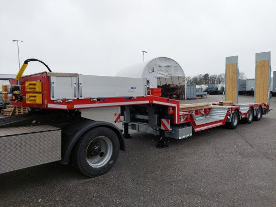 New Low loader semi-trailer for transportation of heavy machinery HUMBAUR HTS30 schräg, 3-Achs Tieflader, Radmulden, Liftachse, Nachlaufachse, Verzinkt,: picture 5