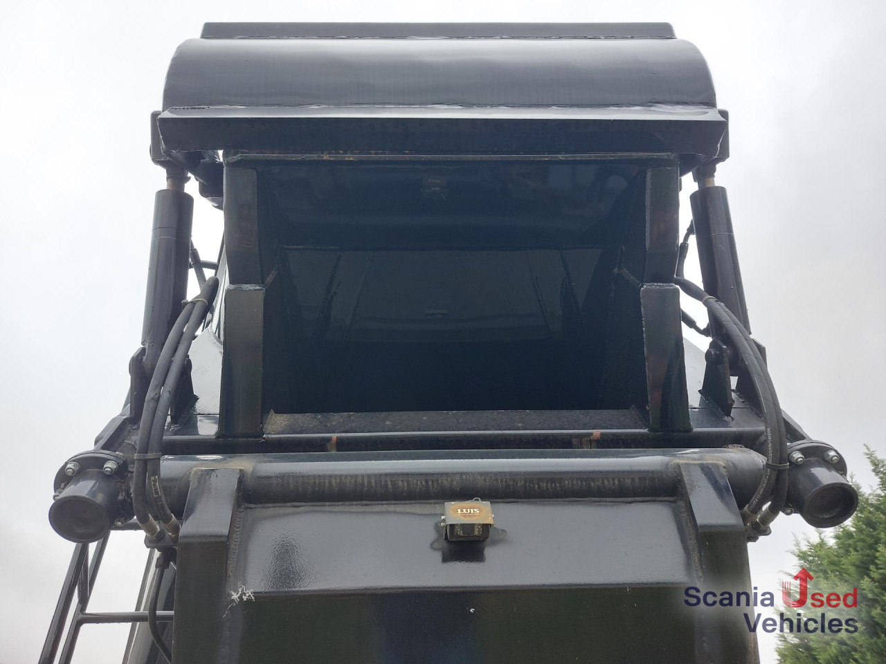 Tipper semi-trailer, Construction machinery IFE Asphalt-Mulde isoliert TÜV 10-2024: picture 3