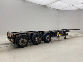Container transporter/ Swap body semi-trailer Kögel Polyvalent skelet 20-30-40 ft: picture 3