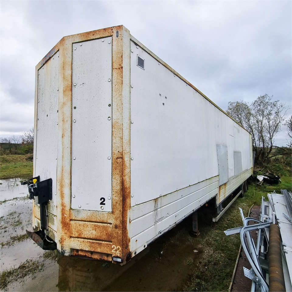Closed box semi-trailer Lecitrailer E2 D-254: picture 6