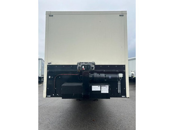 Closed box semi-trailer Pacton TRD 345, 3-Achs Kofferauflieger, SAF-Achsen, 2xLenkachse!: picture 2