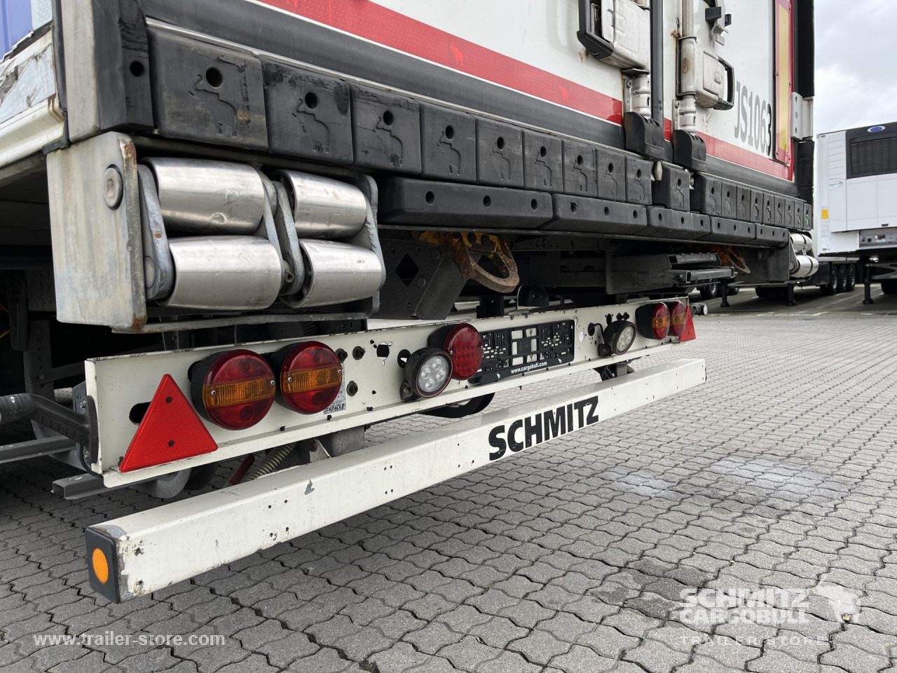 Isothermal semi-trailer SCHMITZ Auflieger Tiefkühler Multitemp Double deck: picture 7