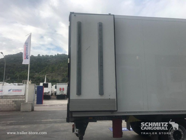 Isothermal semi-trailer SCHMITZ Semiremolque Frigo Standard: picture 15