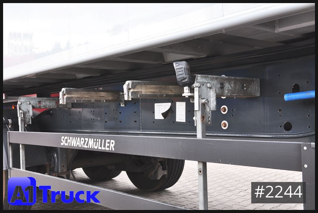 Tipper semi-trailer SCHWARZMUELLER 57m³, Kipper 136tkm Kombitür: picture 6