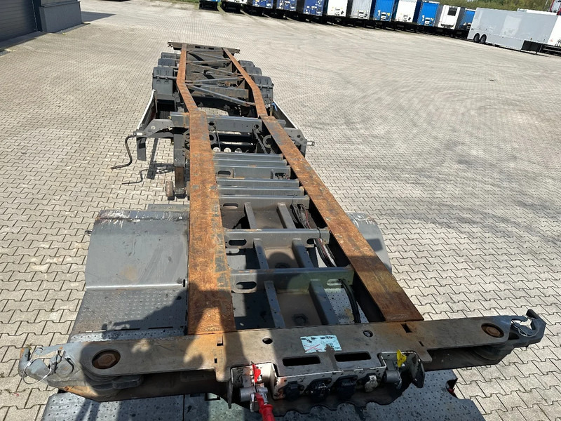 Container transporter/ Swap body semi-trailer Schmitz Cargobull 45FT HC, empty weight: 4.240kg, BPW+drum, NL-chassis, APK: 02/2025, 3x available: picture 7