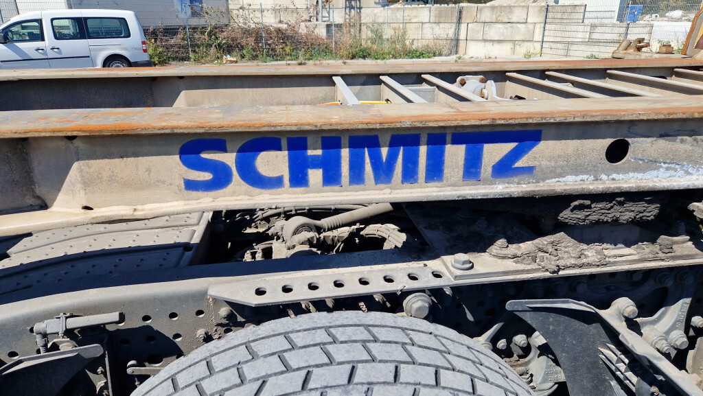 Container transporter/ Swap body semi-trailer Schmitz SCF 24G Slider: picture 12