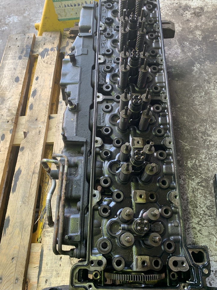 Engine and parts for Truck CYLINDER HEAD WITH VALVES,ROCKER SHAFT (INTAKE AND EXHAUST),REINFORCING FRAME ACTROS MP4 OM471 LA EURO 5: picture 6