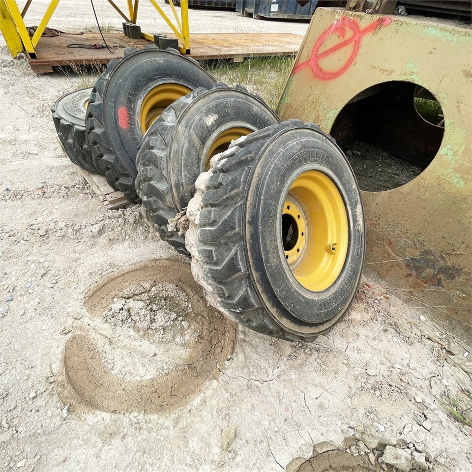 Wheel and tire package for Construction machinery Caterpillar Fælge med dæk: picture 5