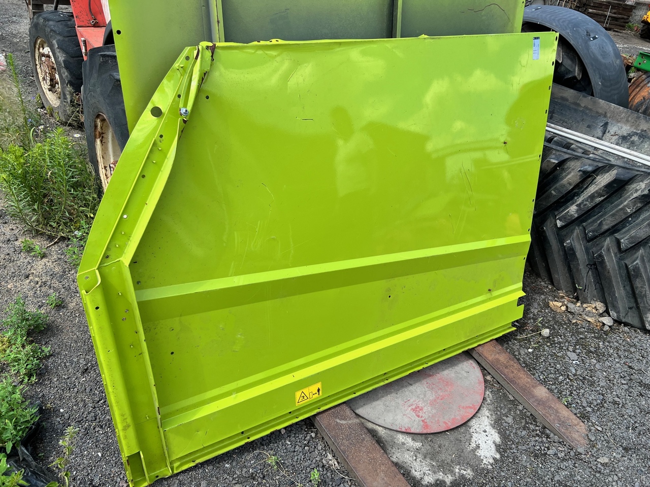Body and exterior for Agricultural machinery Claas Tucano Ściana boczna prawa 0023129811: picture 2