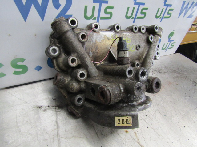 Engine and parts for Truck HINO 300 SERIES OIL FILTER / COOLER HOUSING: picture 2