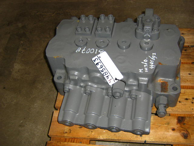 Hydraulic valve for Construction machinery Hitachi 4485693 -: picture 2