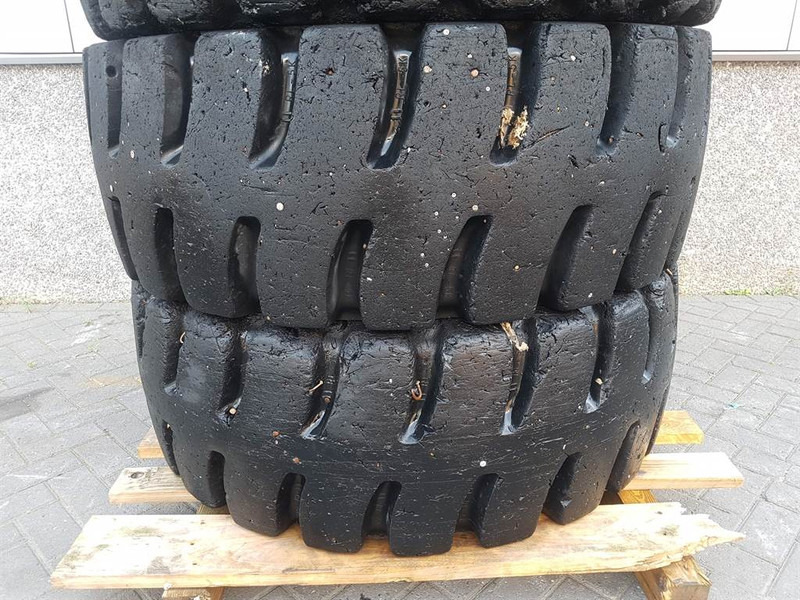 Tire for Construction machinery Liebherr L514 Stereo-Goodyear 17.5R25-Tire/Reifen/Band: picture 5