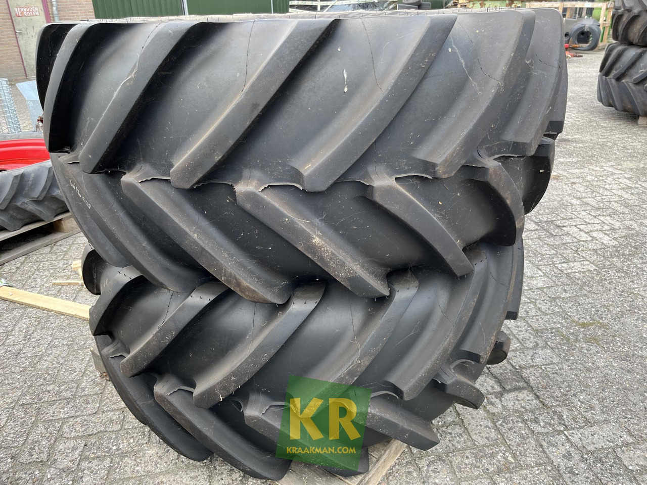 New Wheel and tire package for Agricultural machinery MACHxBIB 650/85R38 en 600/70R28  Michelin: picture 2