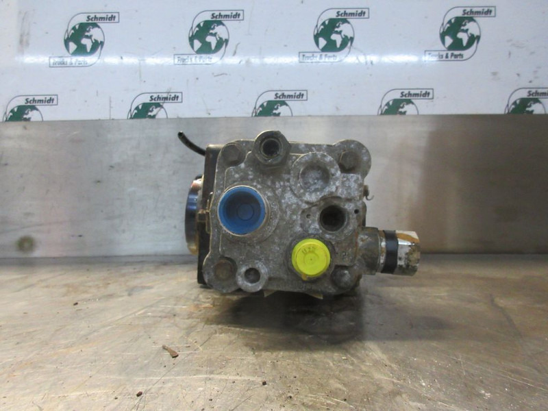 Engine and parts for Truck MAN 51.54000-7144 COMPRESSOR 18.400 EURO 5: picture 2