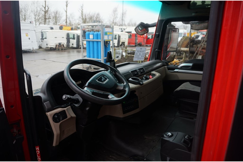 Cab and interior for Truck MAN F99L45 TGX EURO6: picture 7