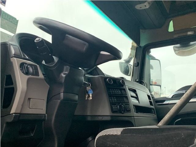 Cab and interior for Truck MAN TGX XXL Cabine 2019: picture 4