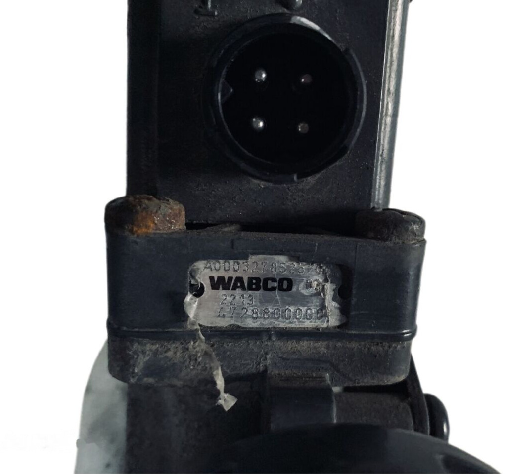 Brake valve for Truck Mercedes-Benz 1824: picture 2