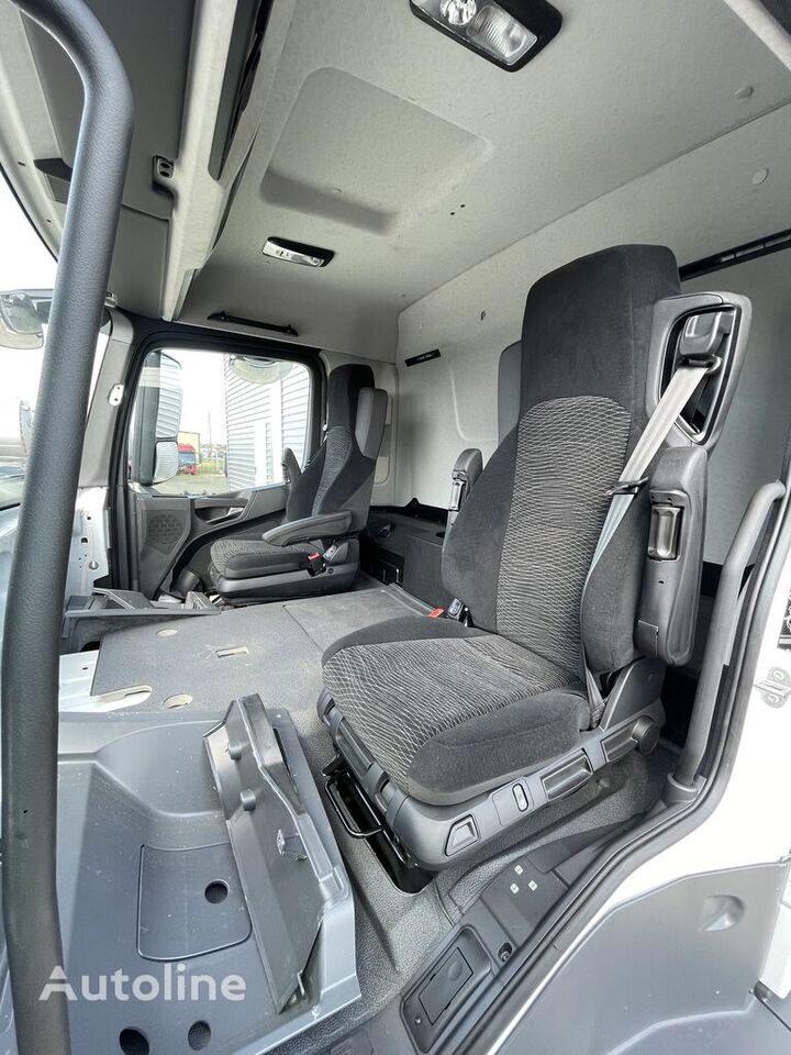 New Cab for Truck Mercedes-Benz 2.30   Mercedes-Benz ACTROS ANTOS AXOR truck: picture 10