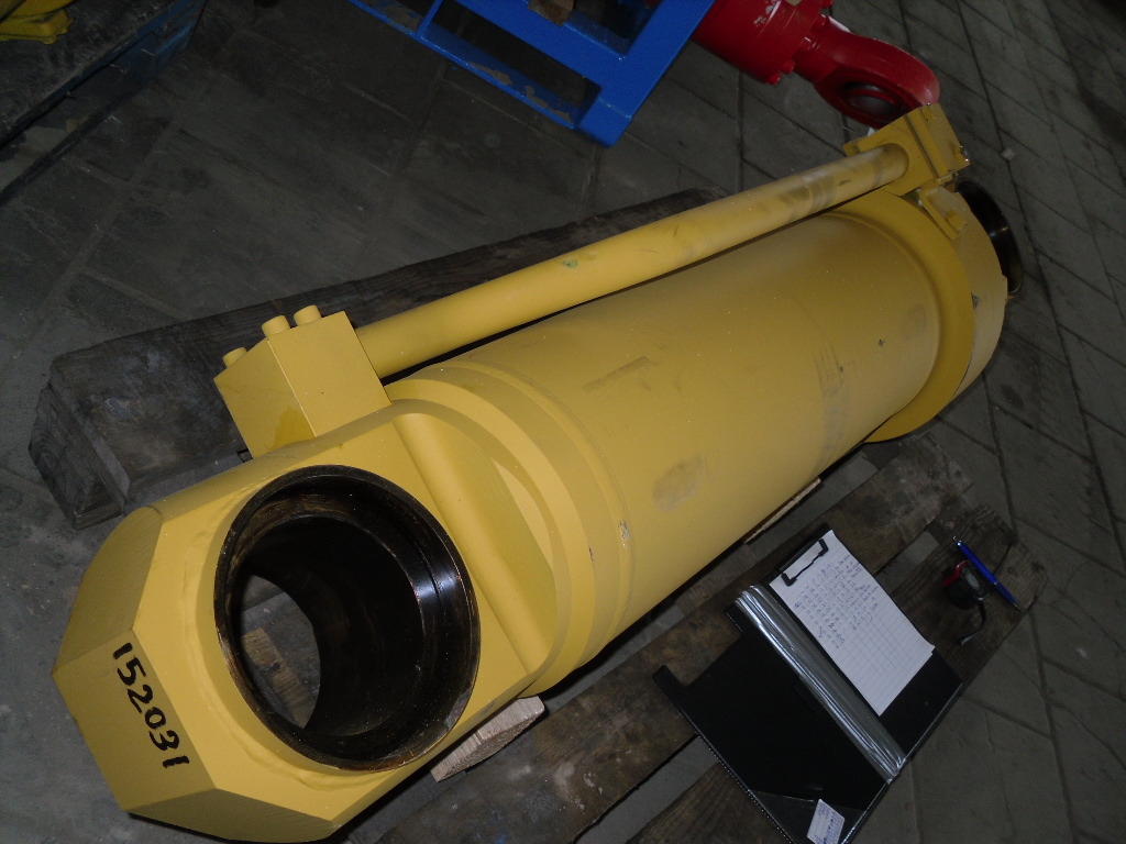 New Hydraulic cylinder for Construction machinery New Holland Kobelco 76571844 -: picture 2