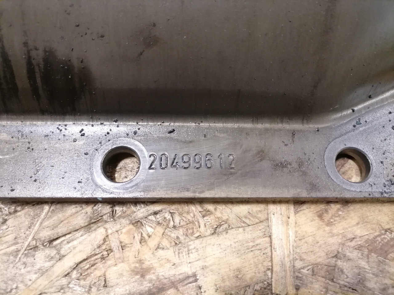 Oil pan for Truck Volvo Ladder frame 20499612: picture 3
