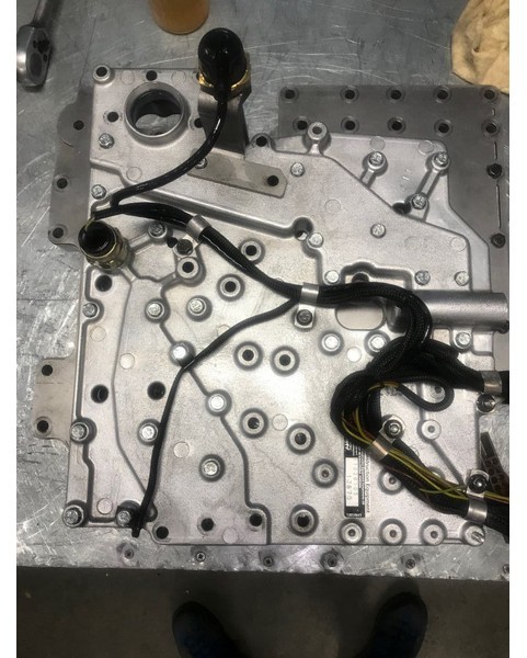 New Gearbox Volvo Rebuilt valve block 22517 22518 22545 22546 22648 22649 22688 22689 22640 22650 22401 22671 22418 22419: picture 2