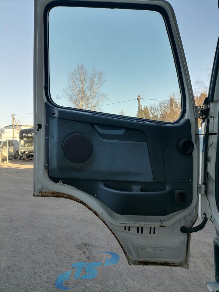Cab and interior for Truck Volvo Volvo kabiin 85111210: picture 9