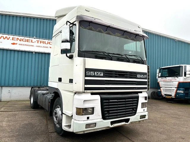 DAF 95.380 XF SPACECAB (EURO 2 (MECHANICAL PUMP & INJECTORS) / ZF16 MANUAL GEARBOX / AIRCONDITIONING) on lease DAF 95.380 XF SPACECAB (EURO 2 (MECHANICAL PUMP & INJECTORS) / ZF16 MANUAL GEARBOX / AIRCONDITIONING): picture 3