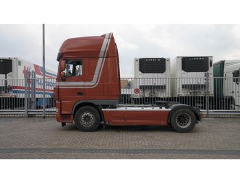 Tractor unit DAF XF 105.460 SUPER SPACECAB: picture 1