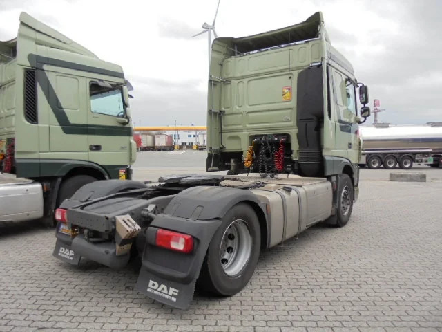 Tractor unit DAF XF 410 EUR6: picture 6