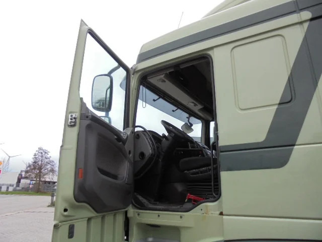 Tractor unit DAF XF 410 EUR6: picture 11