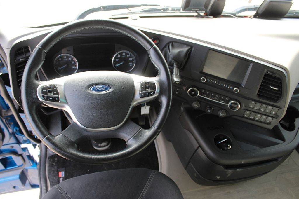 Tractor unit Ford F-MAX 500, EURO 6, NAVIGATION: picture 9