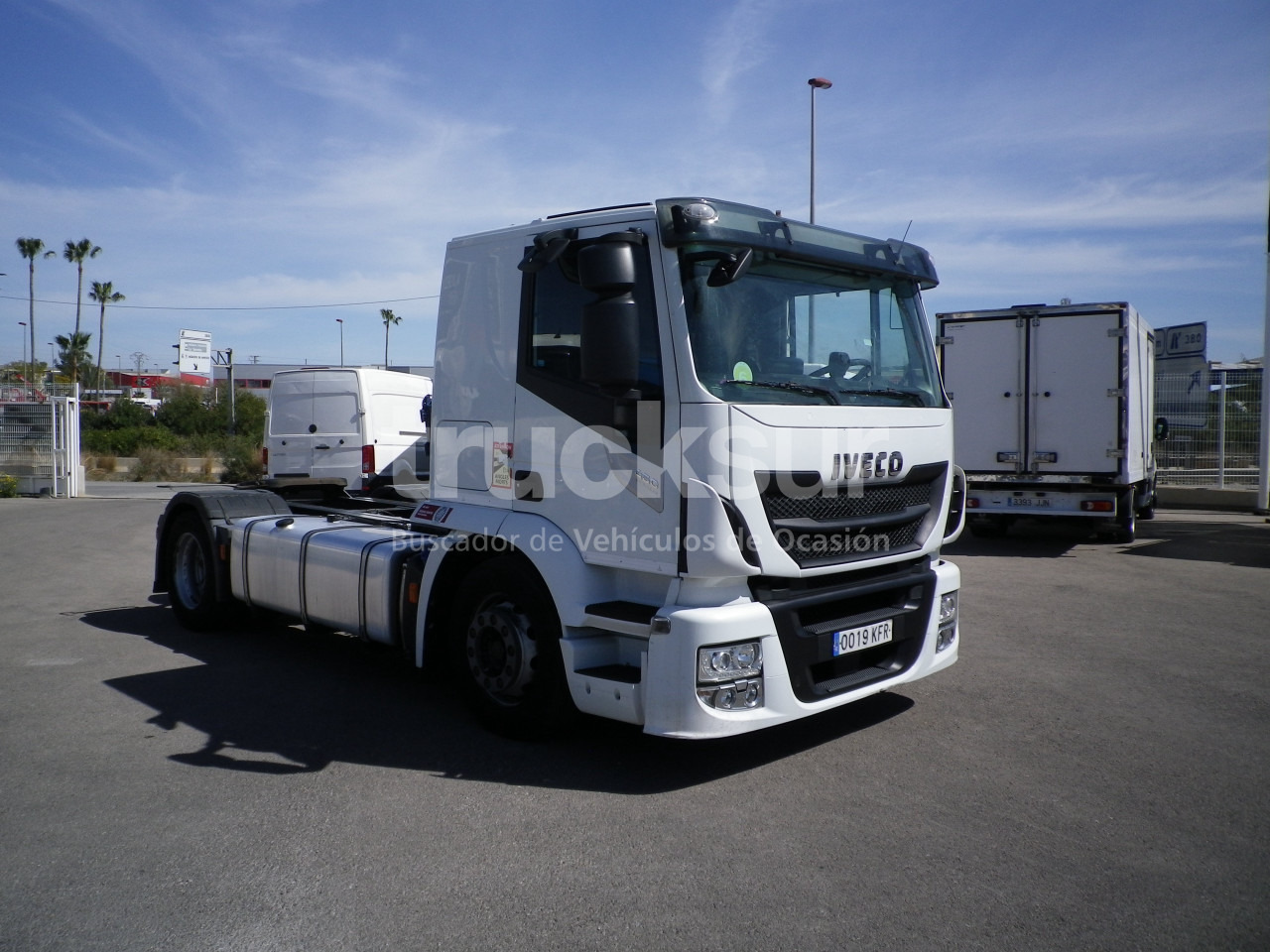 Tractor unit IVECO AT440T/FP-CT  PORTACOCHES: picture 2