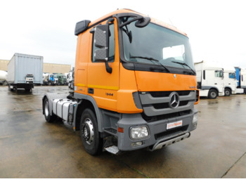 Tractor unit Mercedes Actros 1844: picture 2