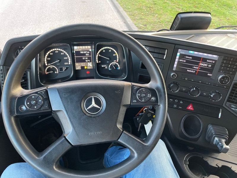 Tractor unit Mercedes-Benz Actros 1833 ! 2018: picture 10