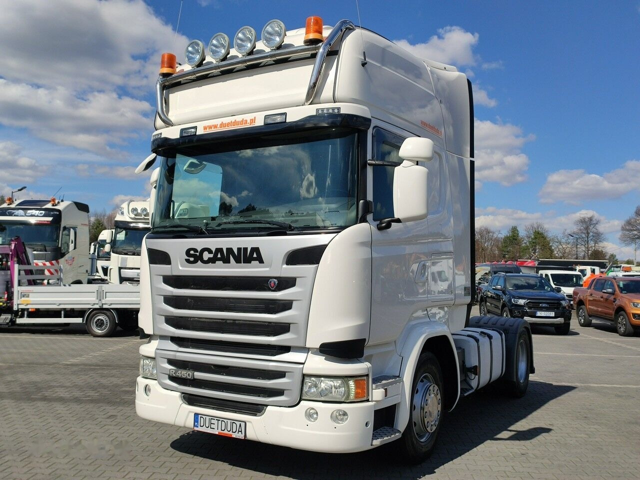 Tractor unit Scania R 450: picture 9