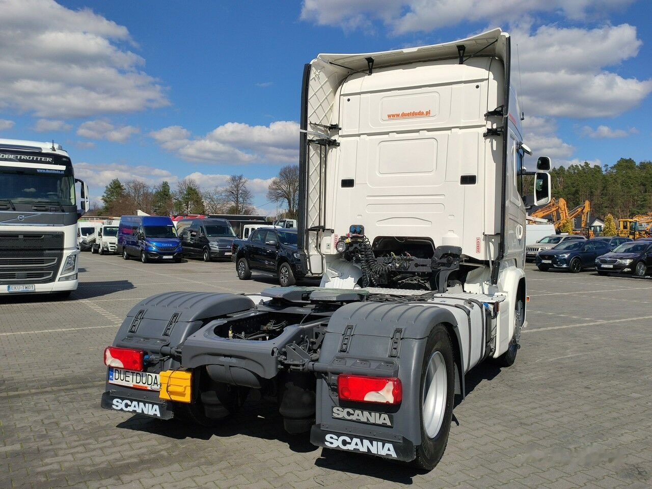 Tractor unit Scania R 450: picture 16