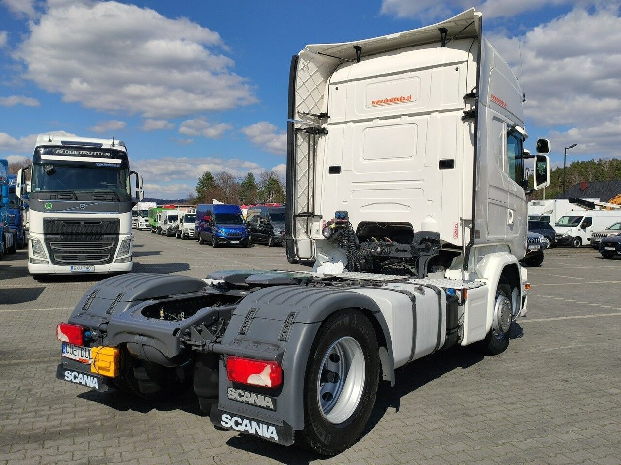 Tractor unit Scania R 450: picture 15