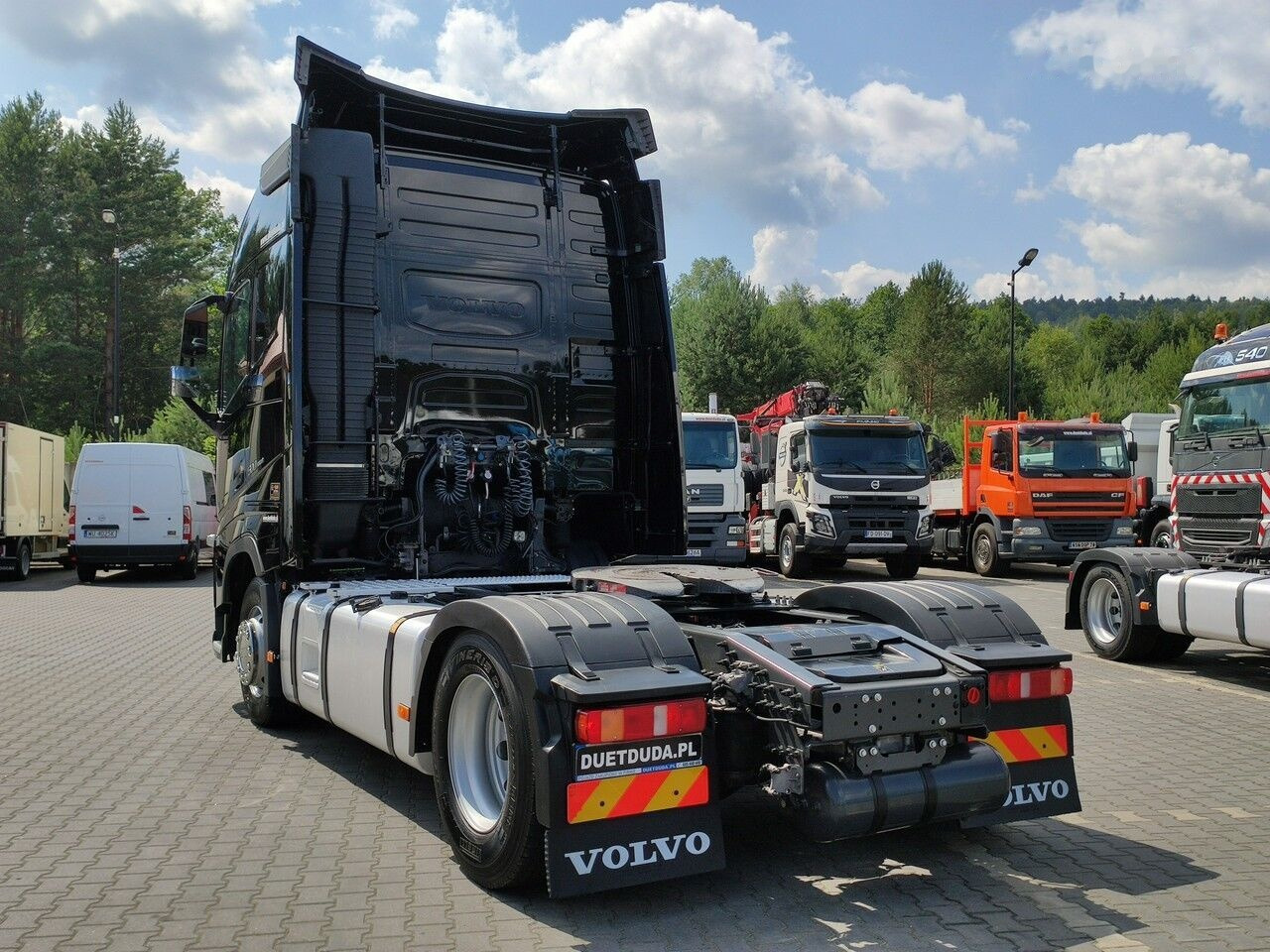 Tractor unit Volvo FH4 500: picture 22