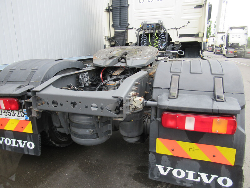 Tractor unit Volvo FM 460: picture 4