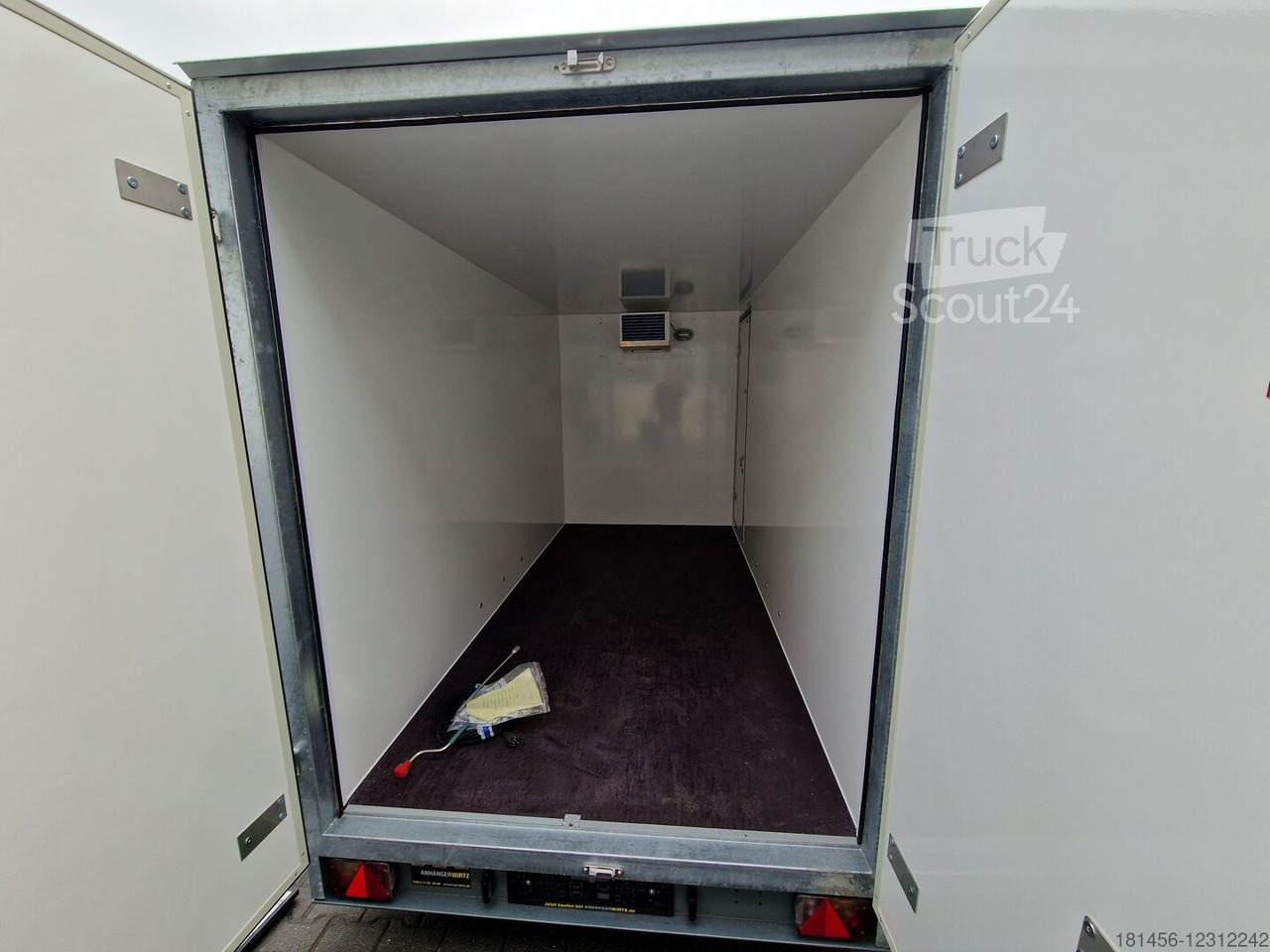 New Refrigerator trailer Blyss Kühlanhänger mit Seitentür flexible Lagerung mobile Kühlzelle 230 V GOVI Kühlung Arktik 2000: picture 14