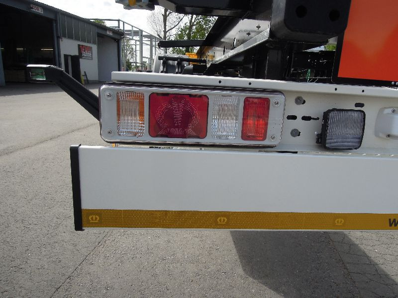 Closed box trailer Krone BDF-System, Standard mit Liftachse, ohne Zulassung: picture 8
