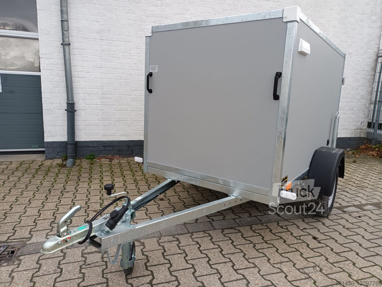 New Closed box trailer kompakter Koffer grauweiß Gesamthöhe 185cm 750kg mit Stützrad Stützen Zurrsystem 100km/H: picture 2