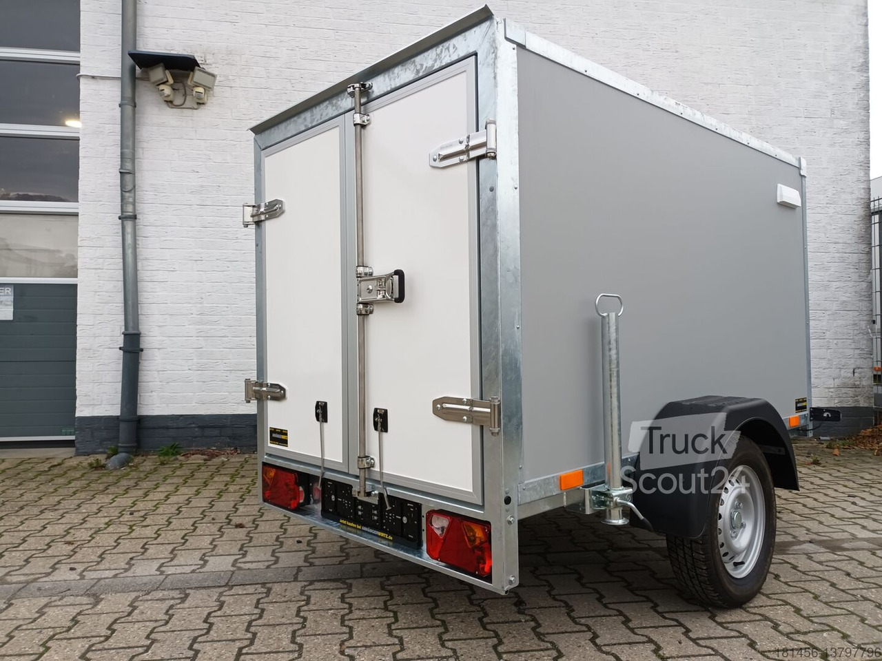 New Closed box trailer kompakter Koffer grauweiß Gesamthöhe 185cm 750kg mit Stützrad Stützen Zurrsystem 100km/H: picture 4