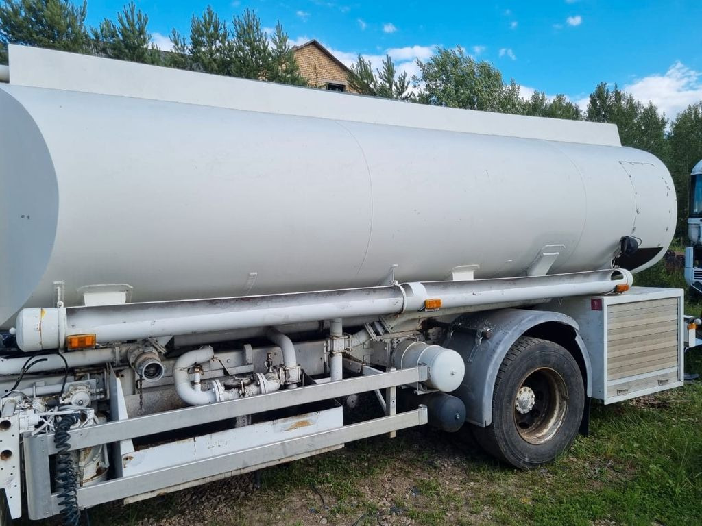Tank truck for transportation of fuel DAF 75CF270: picture 17