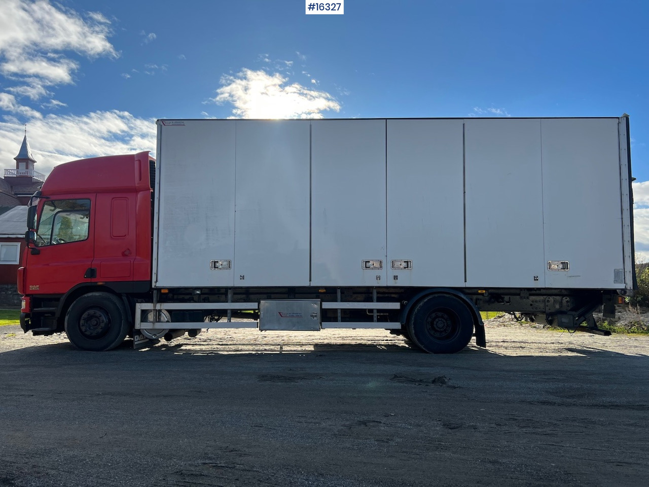 Box truck DAF CF75.360: picture 8